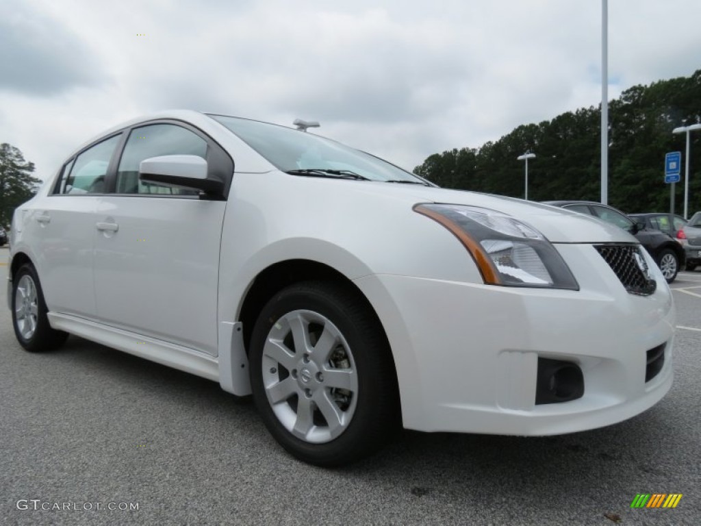 2012 Sentra 2.0 SR - Aspen White / Charcoal photo #7