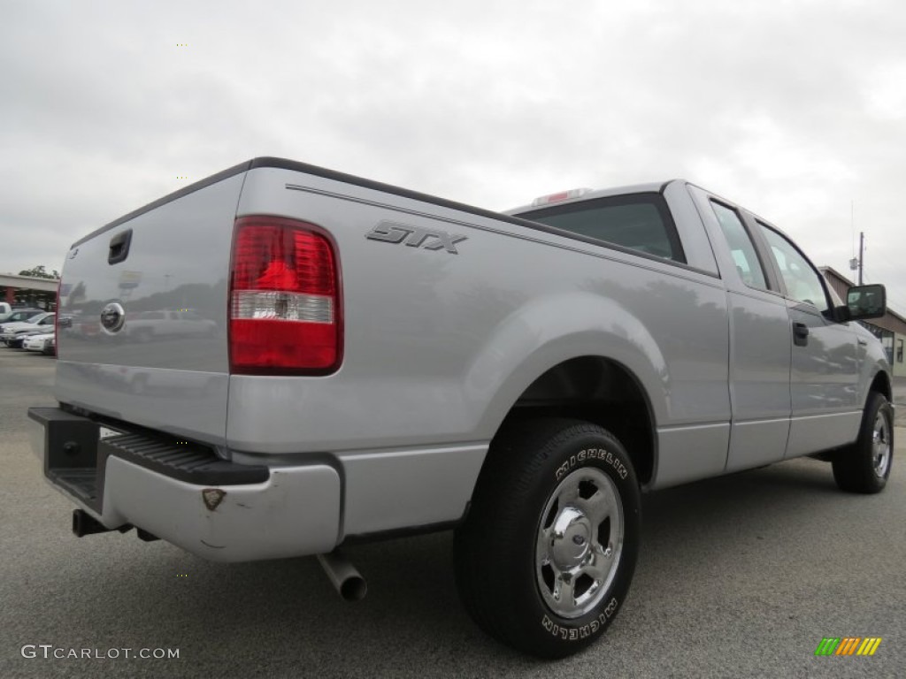 2006 F150 STX SuperCab - Silver Metallic / Medium/Dark Flint photo #7