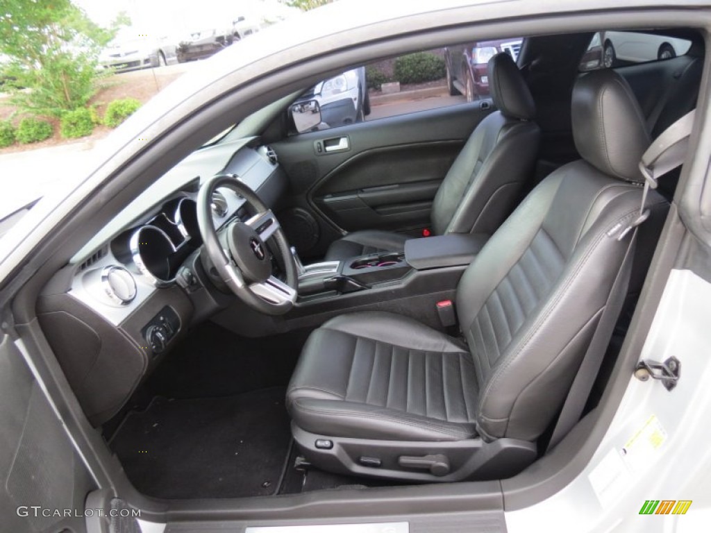 2009 Ford Mustang GT Premium Coupe Front Seat Photo #70236931