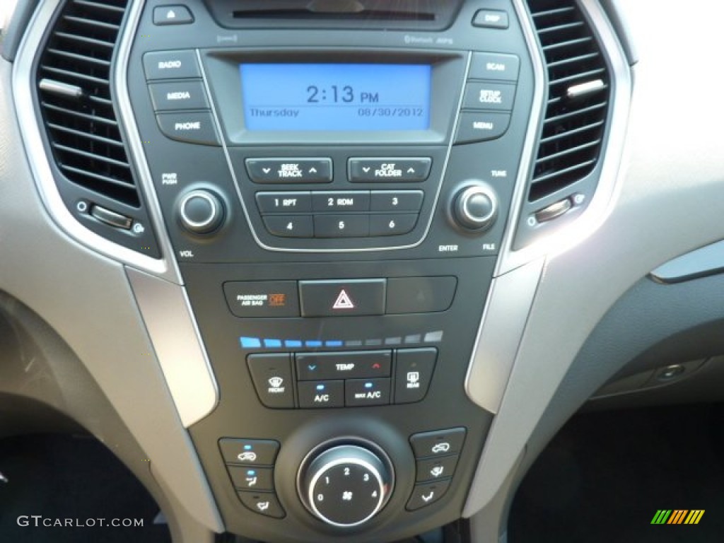 2013 Hyundai Santa Fe Sport AWD Controls Photo #70237636