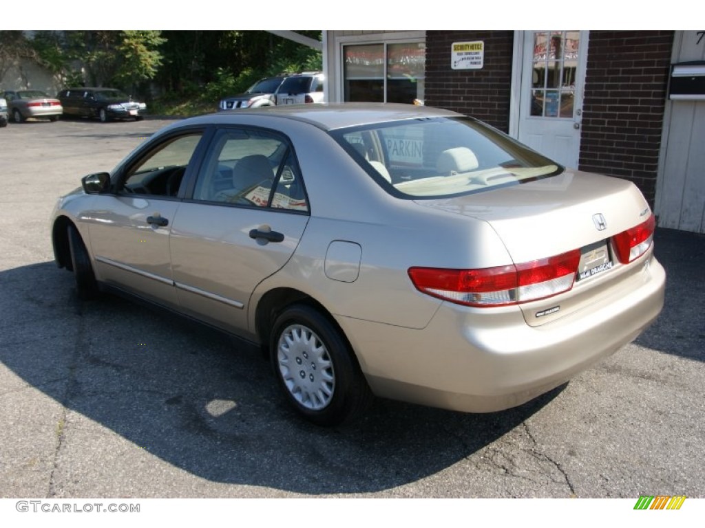 2003 Accord DX Sedan - Desert Mist Metallic / Ivory photo #6