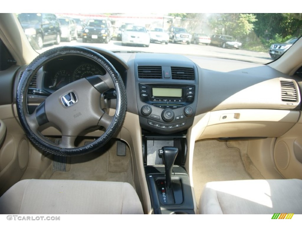 2003 Accord DX Sedan - Desert Mist Metallic / Ivory photo #14