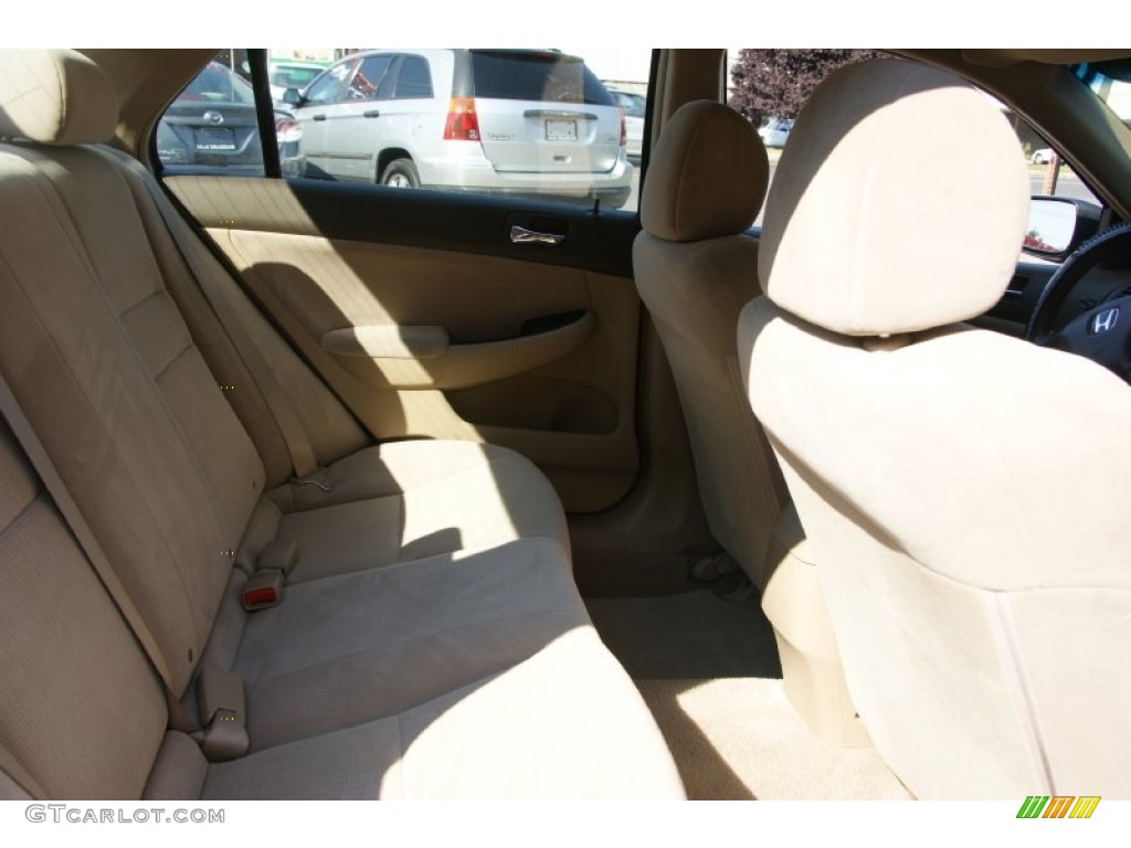 2003 Accord DX Sedan - Desert Mist Metallic / Ivory photo #18