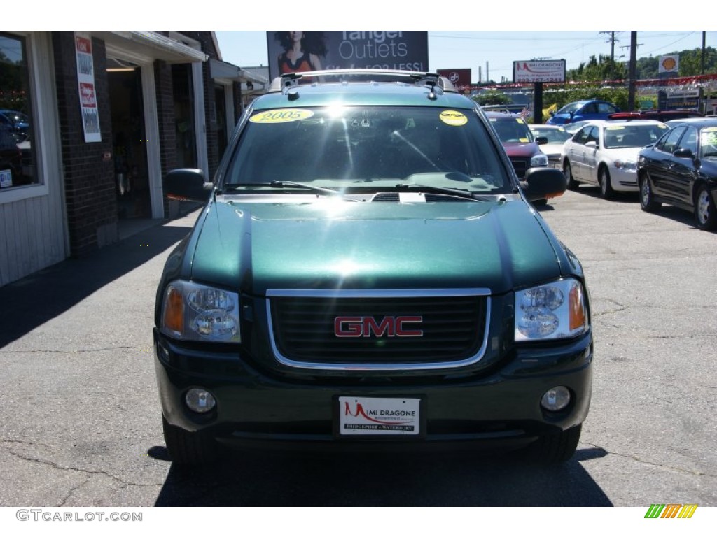 2005 Envoy XL SLT 4x4 - Emerald Jewel Green Metallic / Light Gray photo #2