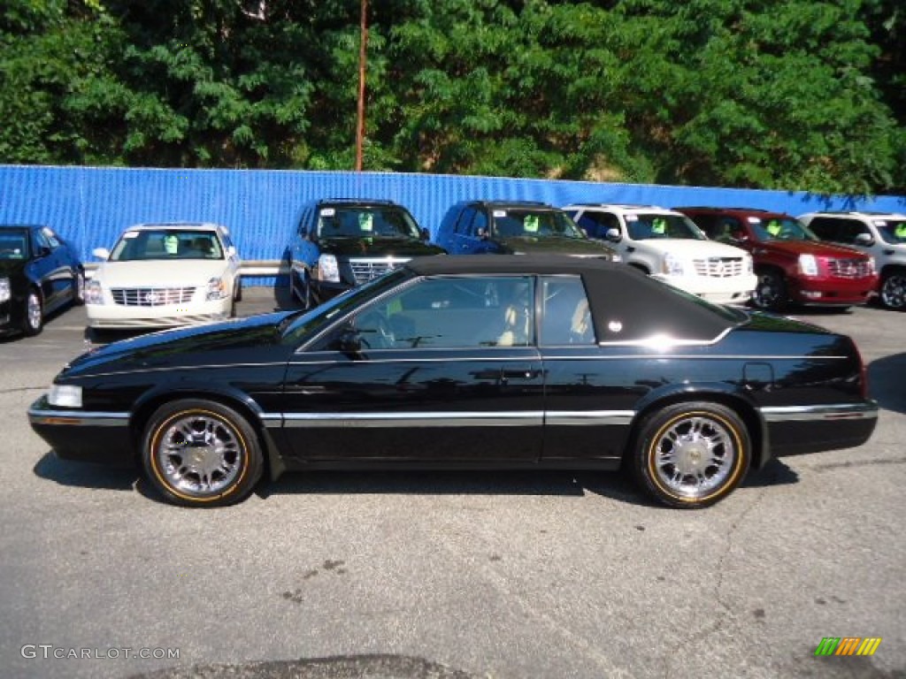 Black 1993 Cadillac Eldorado Standard Eldorado Model Exterior Photo #70243213