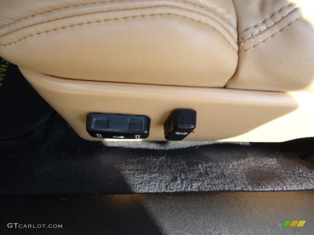 1993 Cadillac Eldorado Standard Eldorado Model Controls Photo #70243330
