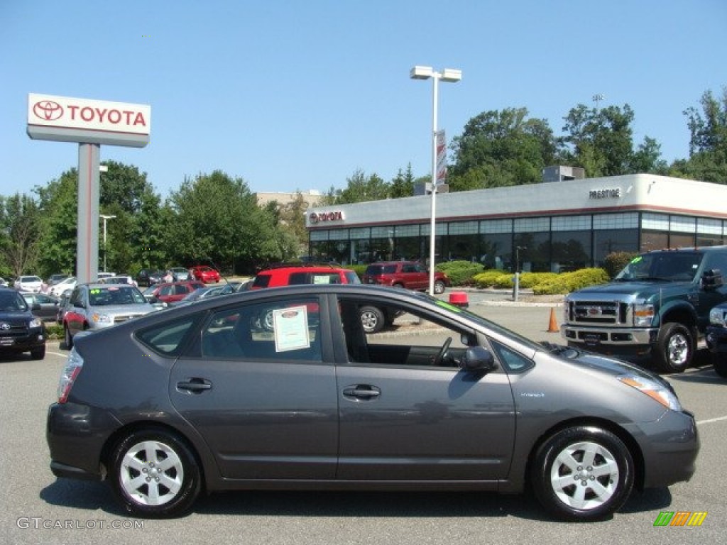 Magnetic Gray Metallic Toyota Prius