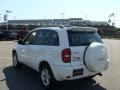 Super White - RAV4 4WD Photo No. 4