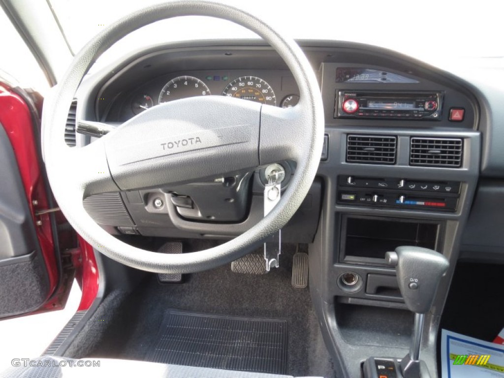 1991 Toyota Corolla LE Sedan Gray Dashboard Photo #70249534