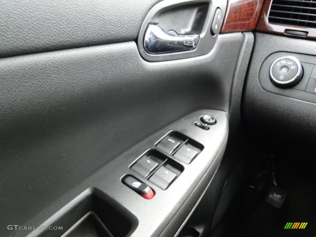 2011 Impala LT - Summit White / Gray photo #15