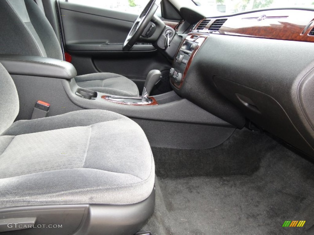 2011 Impala LT - Summit White / Gray photo #25