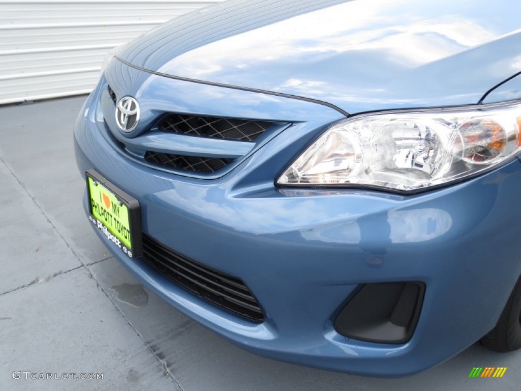 2012 Corolla  - Tropical Sea Metallic / Ash photo #9
