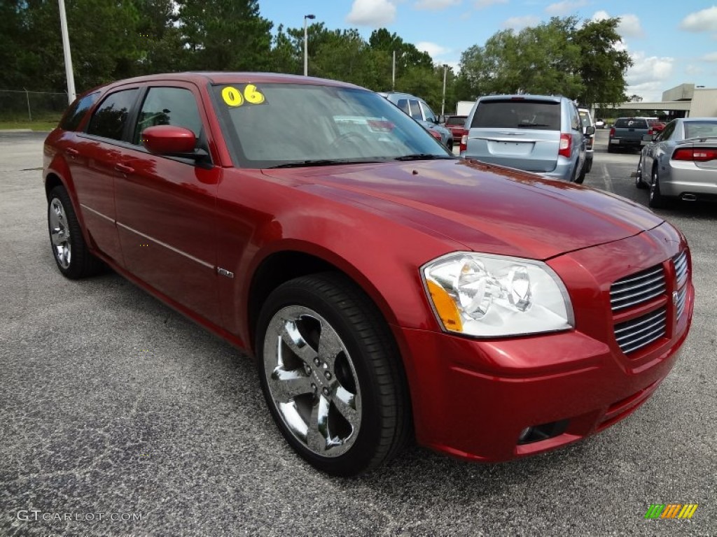 2006 Magnum R/T AWD - Inferno Red Crystal Pearl / Dark Slate Gray/Light Graystone photo #11