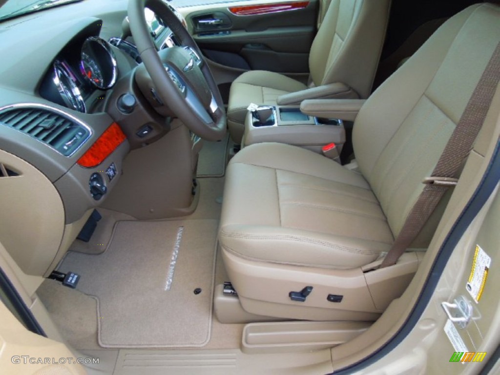 Dark Frost Beige/Medium Frost Beige Interior 2013 Chrysler Town & Country Touring - L Photo #70259158