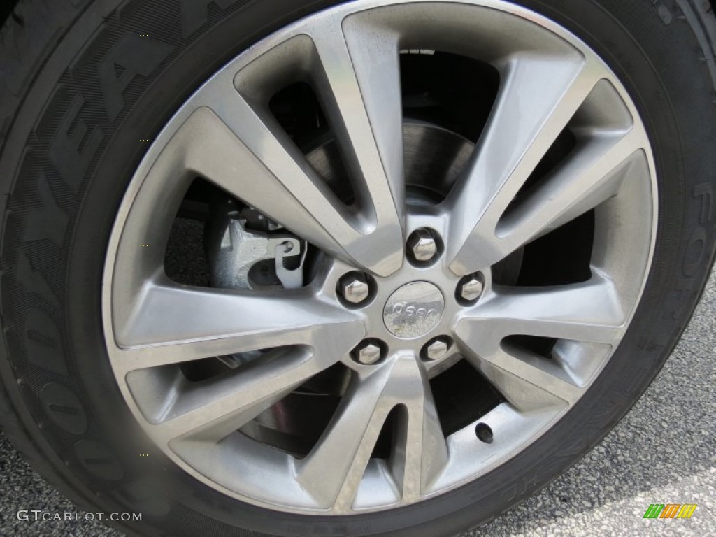 2012 Jeep Grand Cherokee Laredo Wheel Photo #70259179