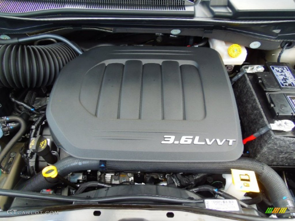 2013 Chrysler Town & Country Touring - L 3.6 Liter DOHC 24-Valve VVT Pentastar V6 Engine Photo #70259275
