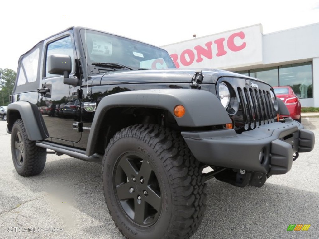 2012 Wrangler Call of Duty: MW3 Edition 4x4 - Black / Call of Duty: Black Sedosa/Silver French-Accent photo #1