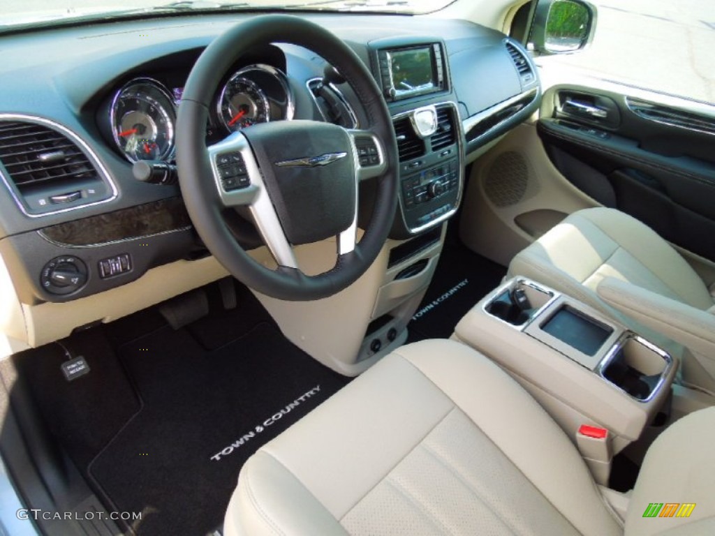 2013 Town & Country Touring - L - Crystal Blue Pearl / Dark Frost Beige/Medium Frost Beige photo #29