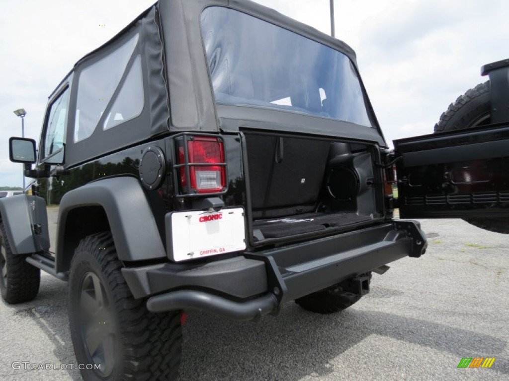 2012 Wrangler Call of Duty: MW3 Edition 4x4 - Black / Call of Duty: Black Sedosa/Silver French-Accent photo #13