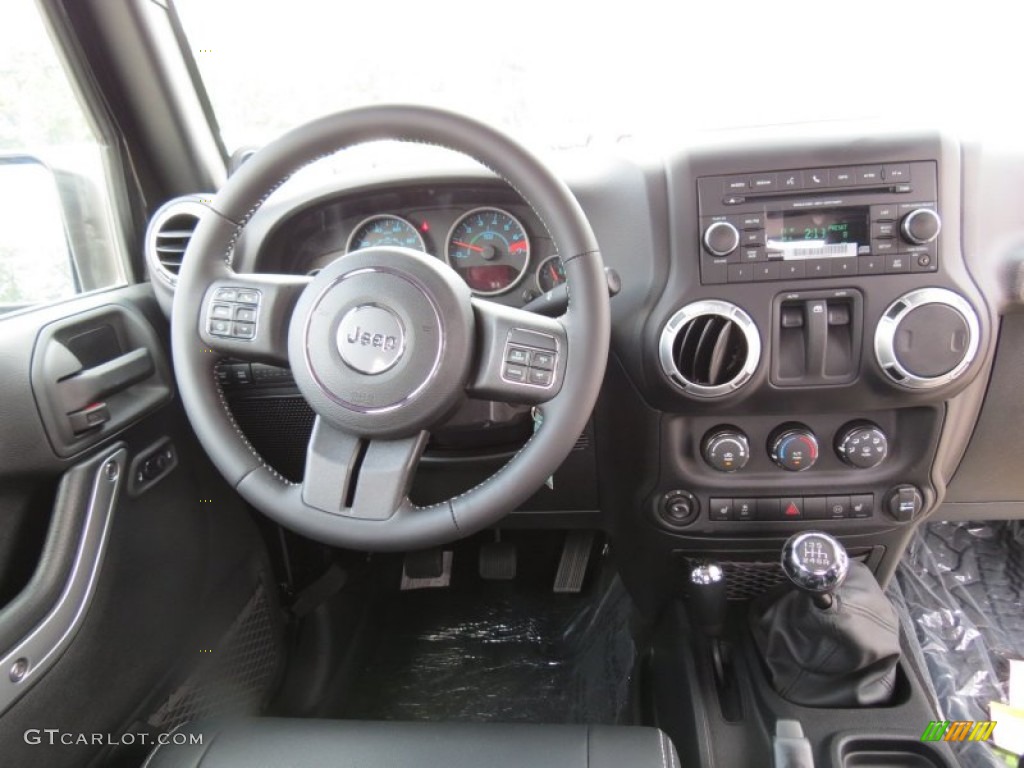 2012 Jeep Wrangler Call of Duty: MW3 Edition 4x4 Call of Duty: Black Sedosa/Silver French-Accent Dashboard Photo #70259476