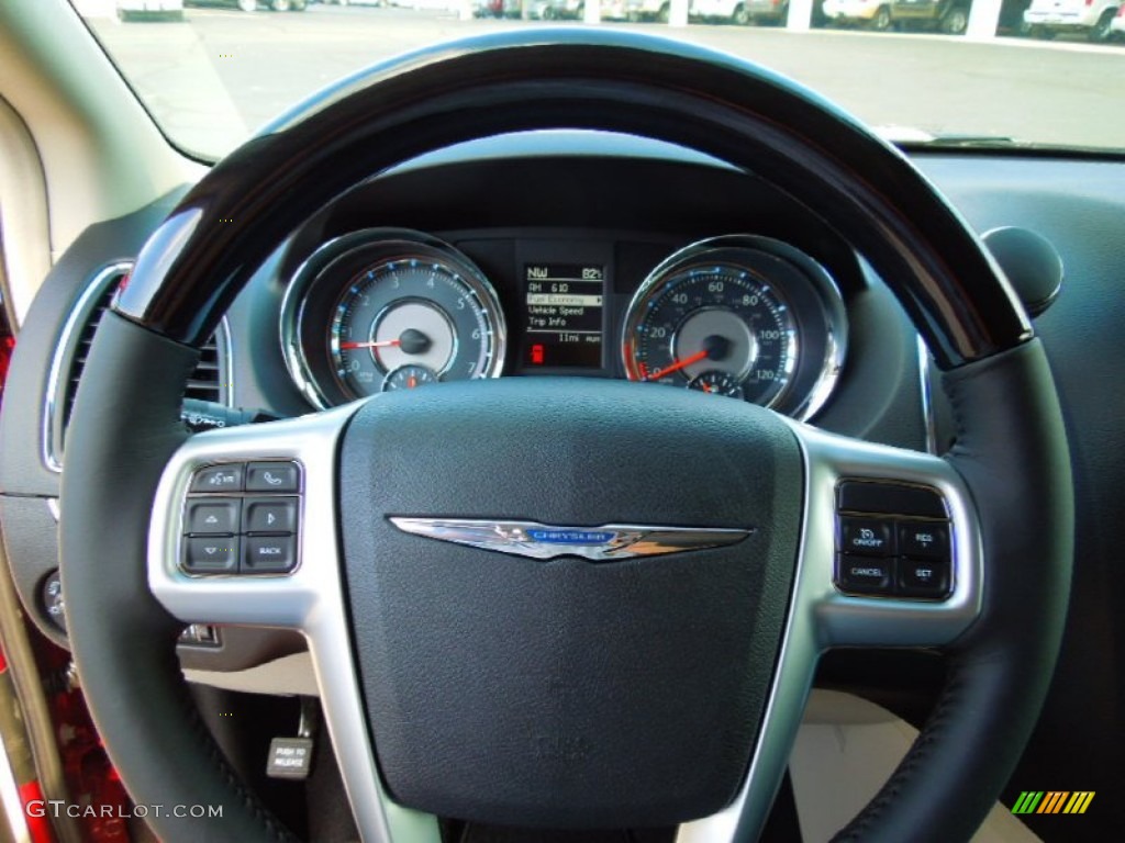 2013 Chrysler Town & Country Limited Black/Light Graystone Steering Wheel Photo #70259542