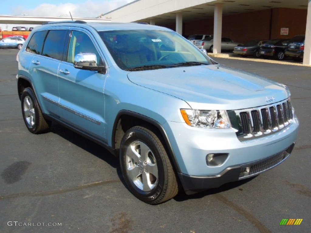 2013 Grand Cherokee Limited - Winter Chill Pearl / Black/Light Frost Beige photo #1