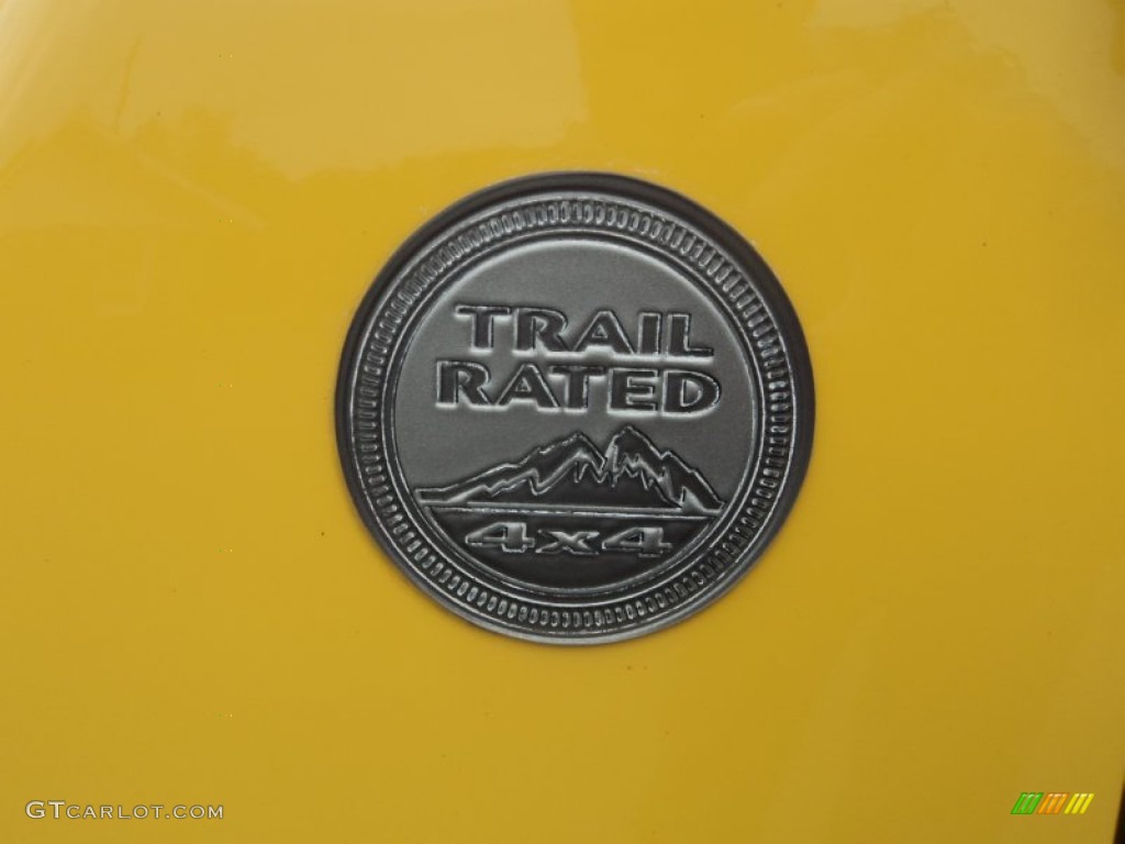 2004 Wrangler Unlimited 4x4 - Solar Yellow / Dark Slate Gray photo #18