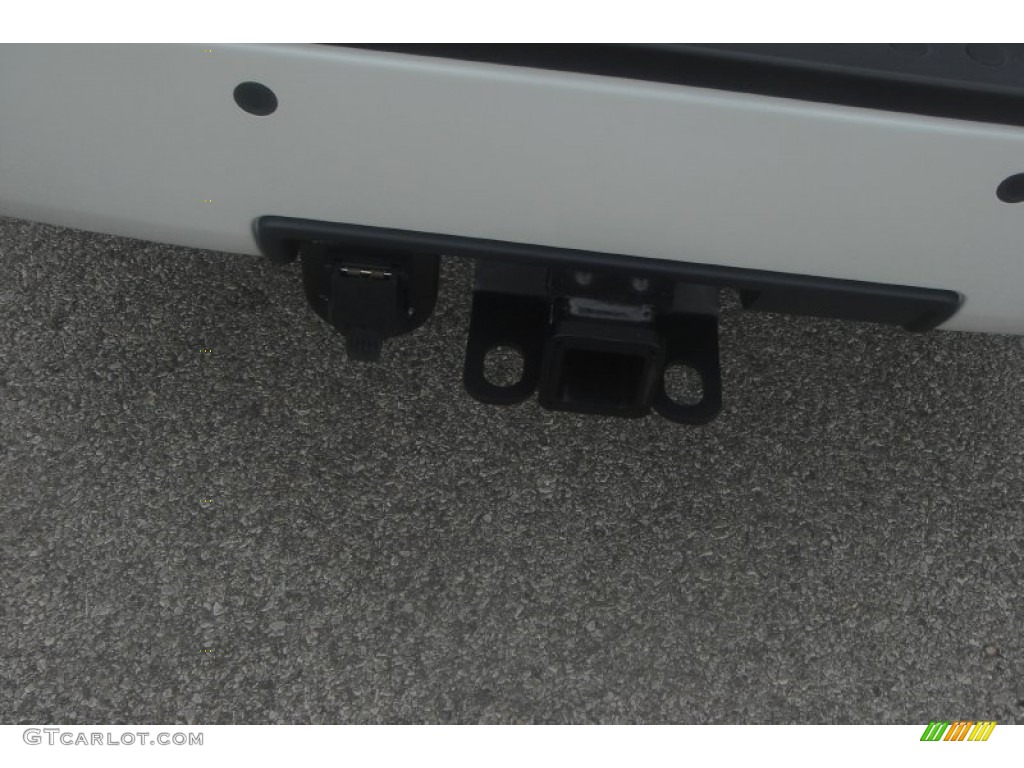 2011 Nitro Shock 4x4 - Bright White / Dark Slate Gray photo #5