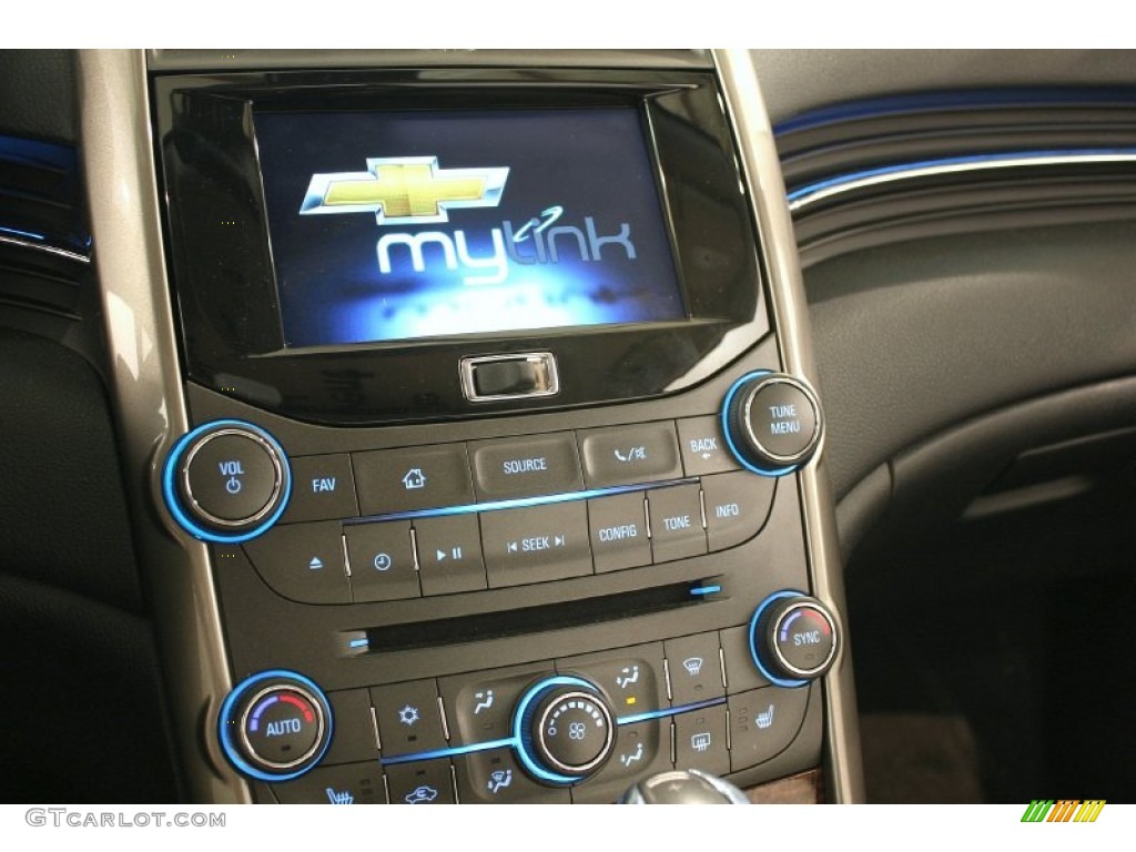 2013 Chevrolet Malibu ECO Controls Photo #70261891