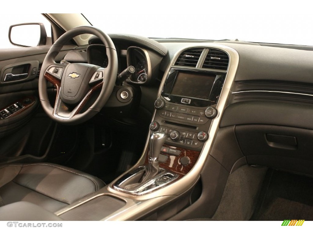 2013 Chevrolet Malibu ECO Jet Black Dashboard Photo #70262038