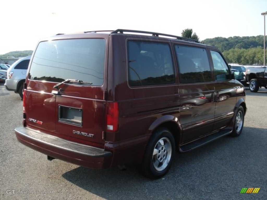 2003 Astro AWD - Dark Carmine Red Metallic / Neutral photo #6