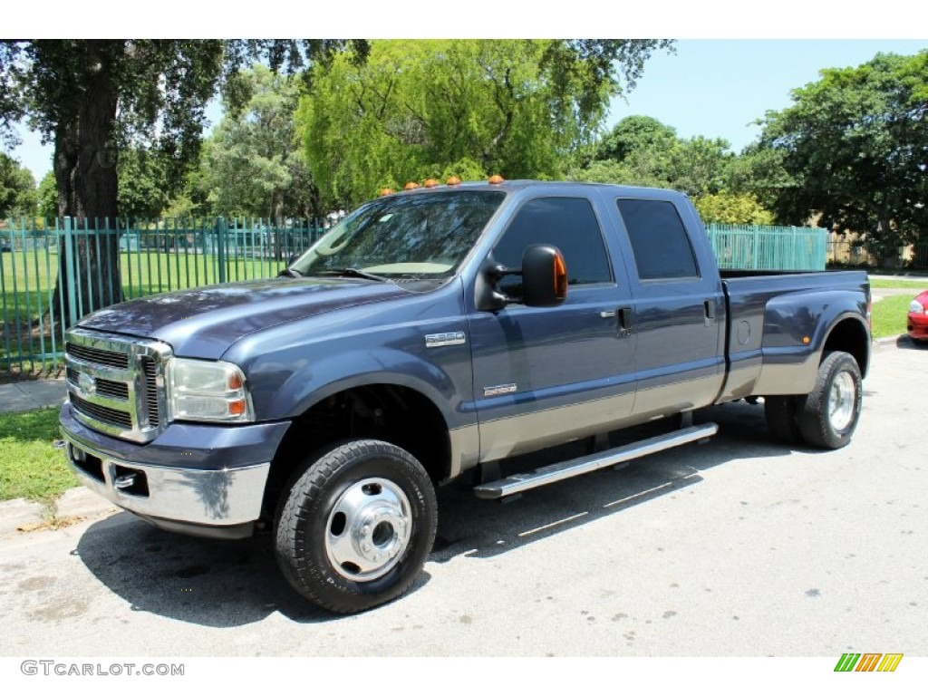 Medium Wedgewood Blue Metallic 2005 Ford F350 Super Duty Lariat Crew Cab 4x4 Dually Exterior Photo #70267126