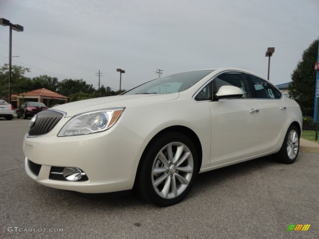 White Diamond Tricoat 2013 Buick Verano FWD Exterior Photo #70267138