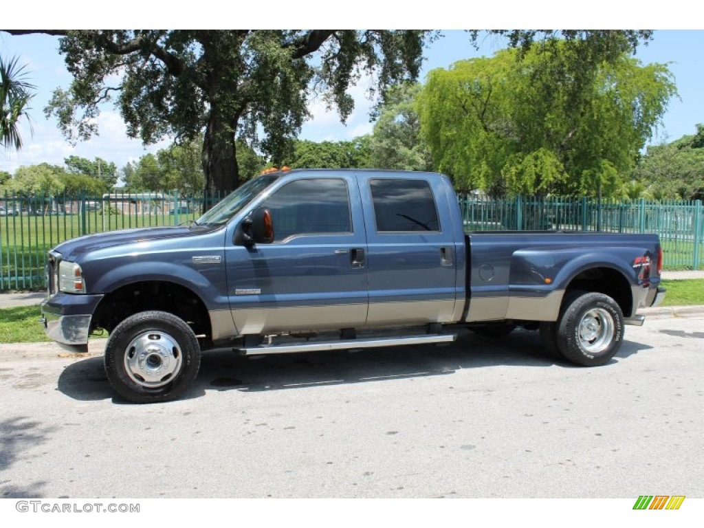 Medium Wedgewood Blue Metallic 2005 Ford F350 Super Duty Lariat Crew Cab 4x4 Dually Exterior Photo #70267141