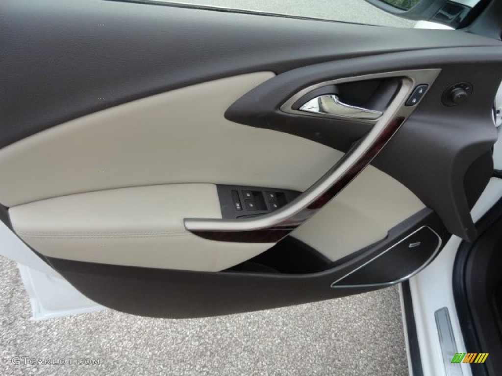 2013 Buick Verano FWD Cashmere Door Panel Photo #70267162
