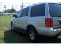 2000 Silver Metallic Lincoln Navigator   photo #7