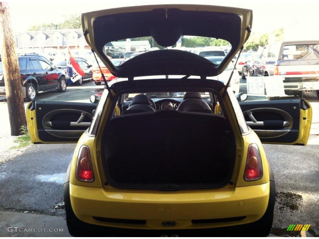 2004 Cooper S Hardtop - Liquid Yellow / Space Grey/Panther Black photo #12