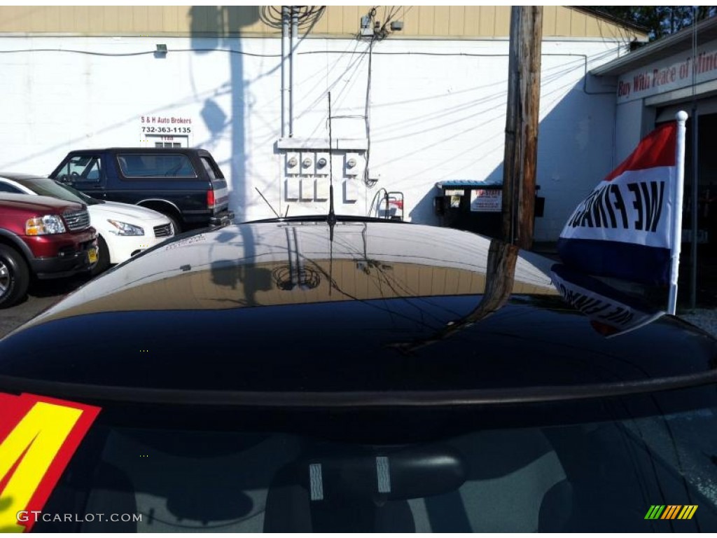 2004 Cooper S Hardtop - Liquid Yellow / Space Grey/Panther Black photo #18