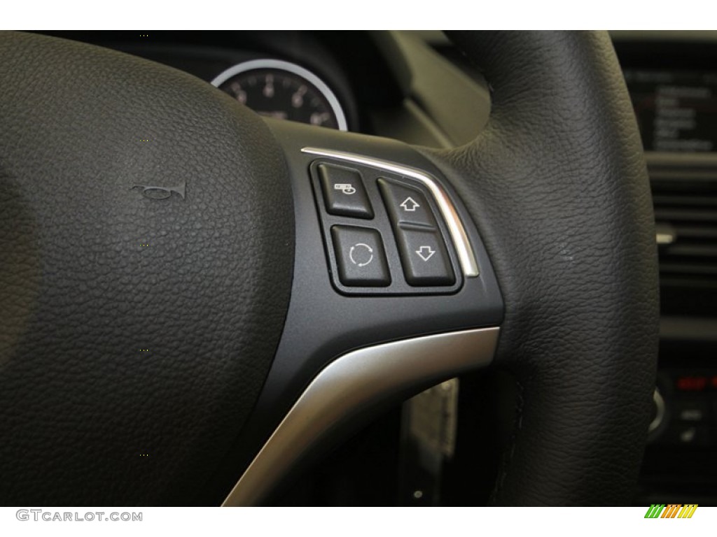 2013 BMW X1 xDrive 35i Controls Photo #70275202