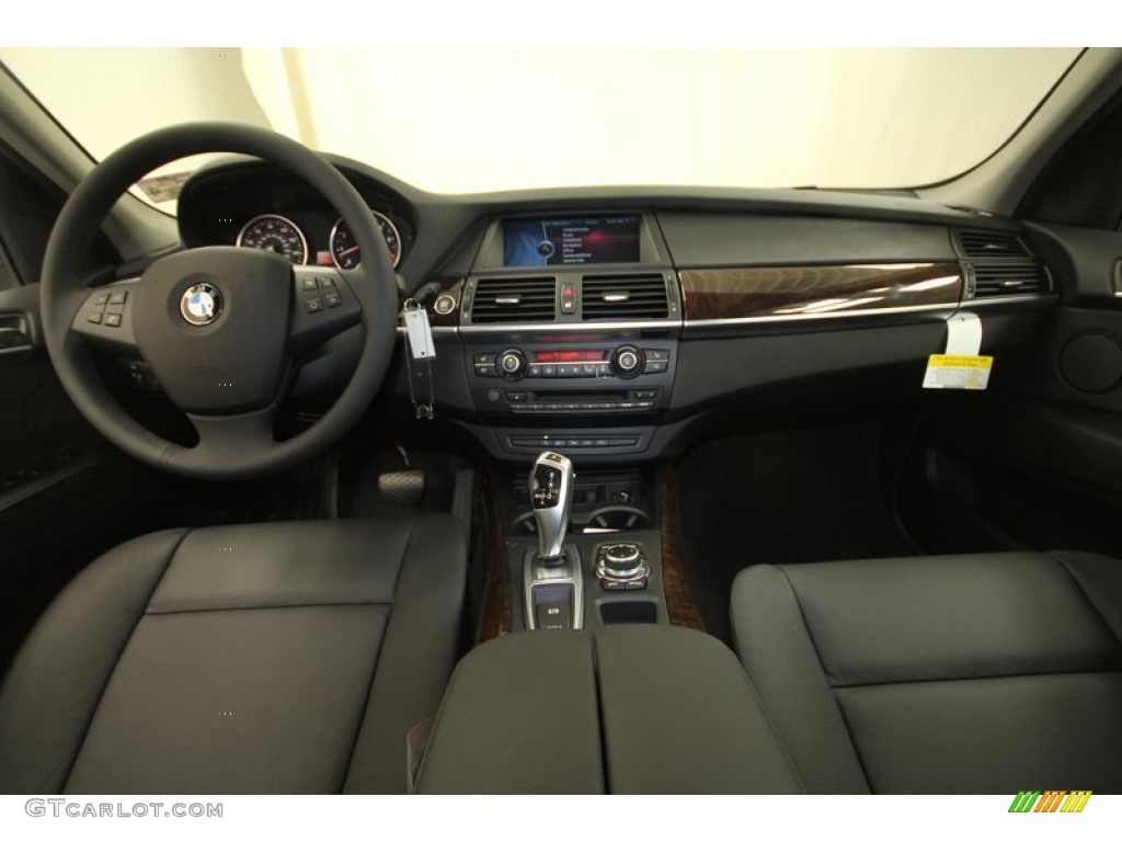 2013 X5 xDrive 35i Premium - Titanium Silver Metallic / Black photo #4