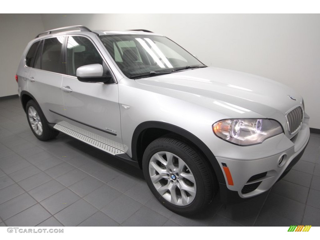 2013 X5 xDrive 35i Premium - Titanium Silver Metallic / Black photo #6