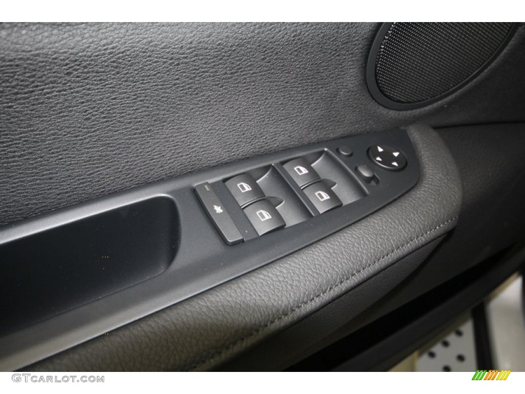 2013 X5 xDrive 35i Premium - Titanium Silver Metallic / Black photo #14