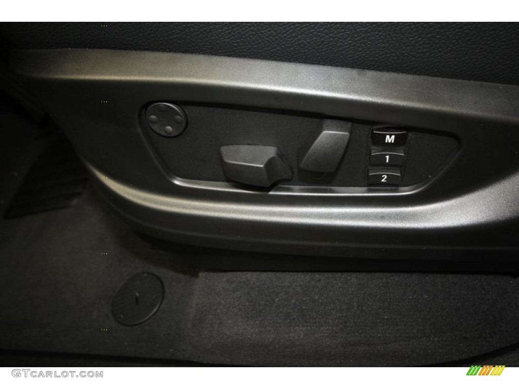 2013 X5 xDrive 35i Premium - Titanium Silver Metallic / Black photo #15