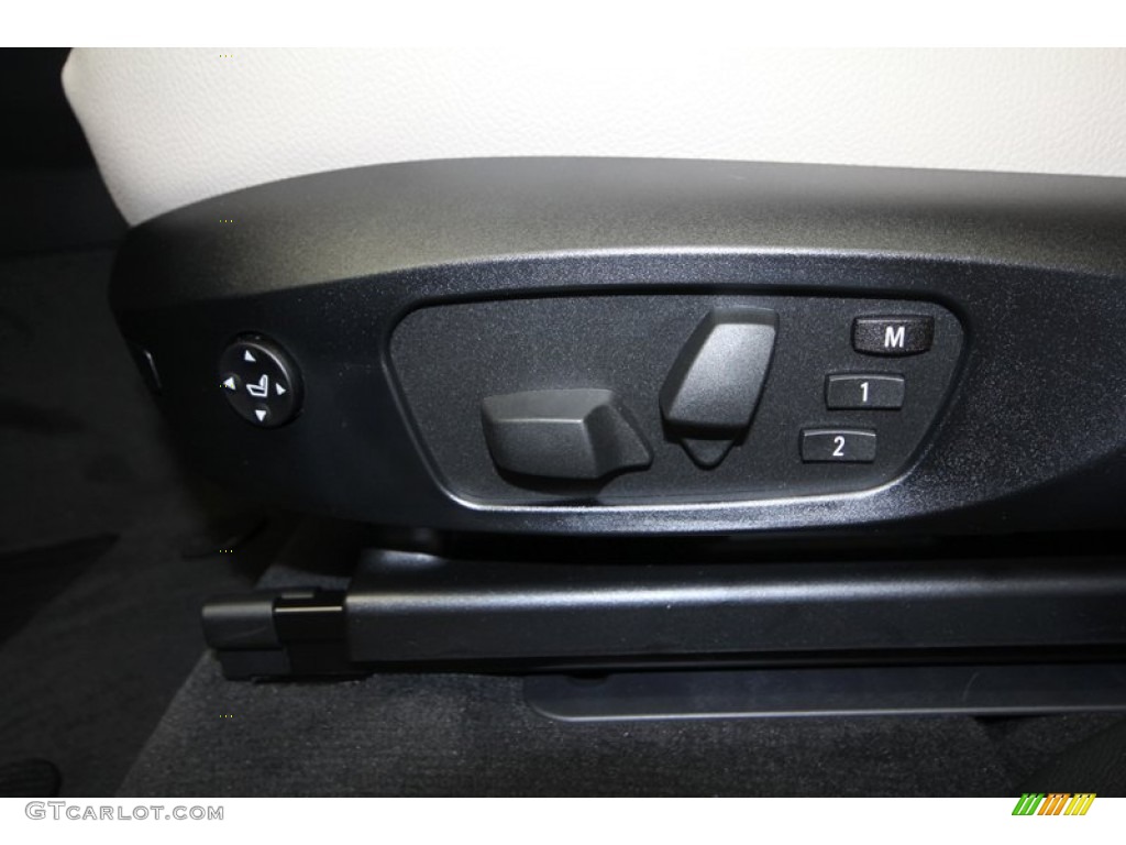 2013 X3 xDrive 28i - Black Sapphire Metallic / Oyster photo #15