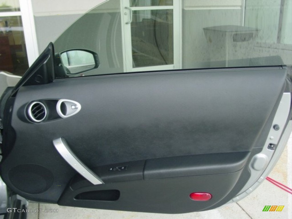 2003 Nissan 350Z Touring Coupe Charcoal Door Panel Photo #70278787
