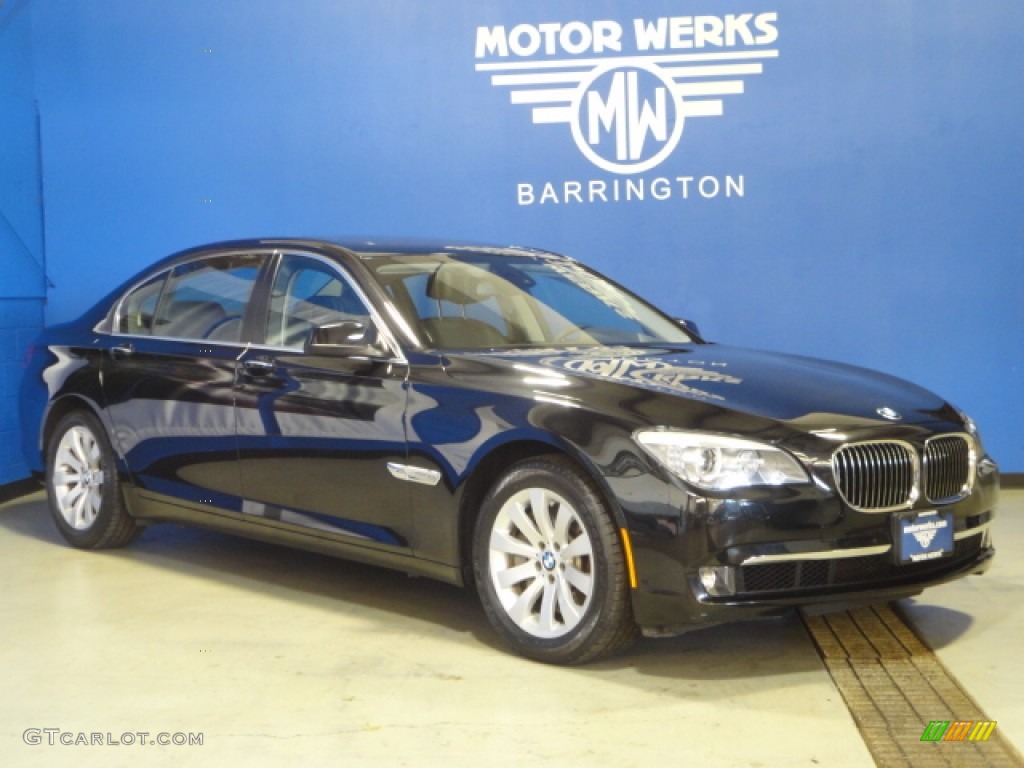 Black Sapphire Metallic BMW 7 Series