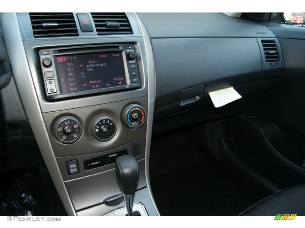 2013 Corolla S - Classic Silver Metallic / Dark Charcoal photo #6