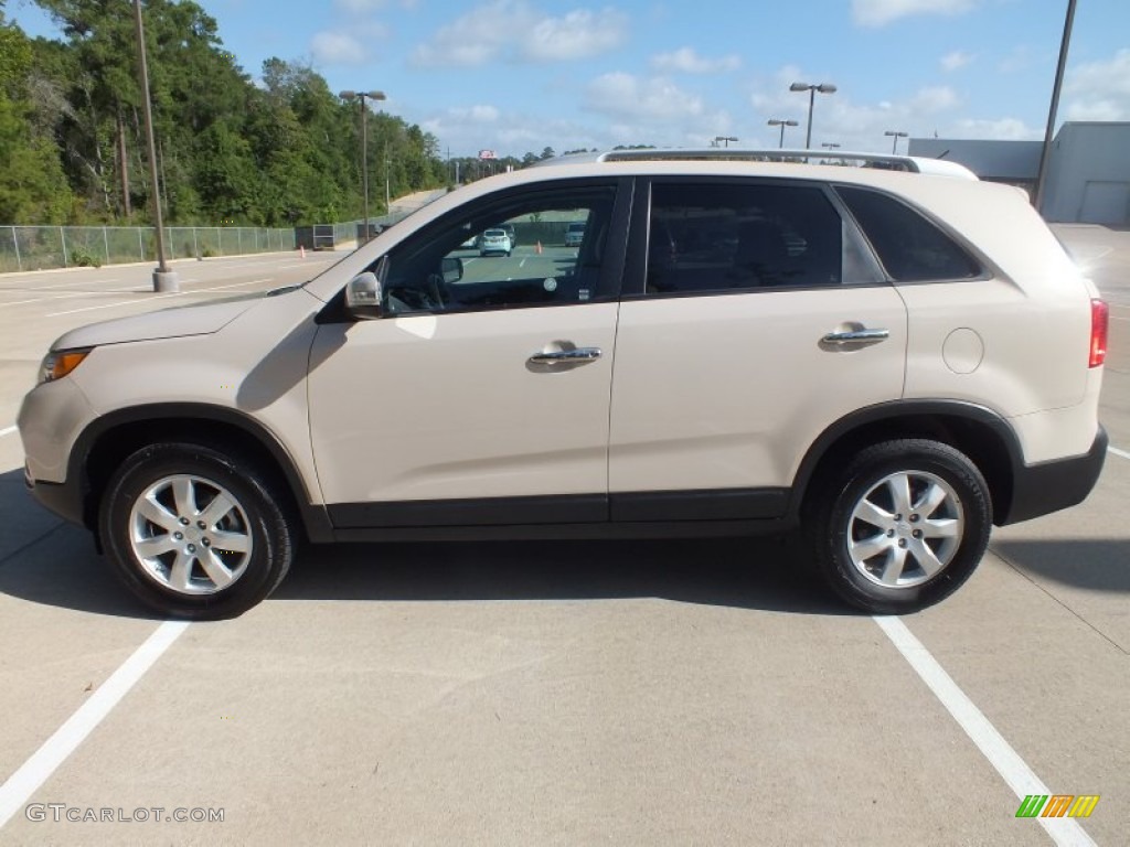 2011 Sorento LX V6 - White Sand Beige / Beige photo #8