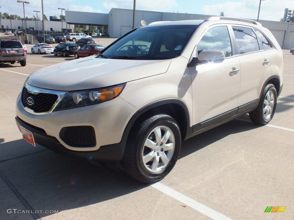 2011 Sorento LX V6 - White Sand Beige / Beige photo #9