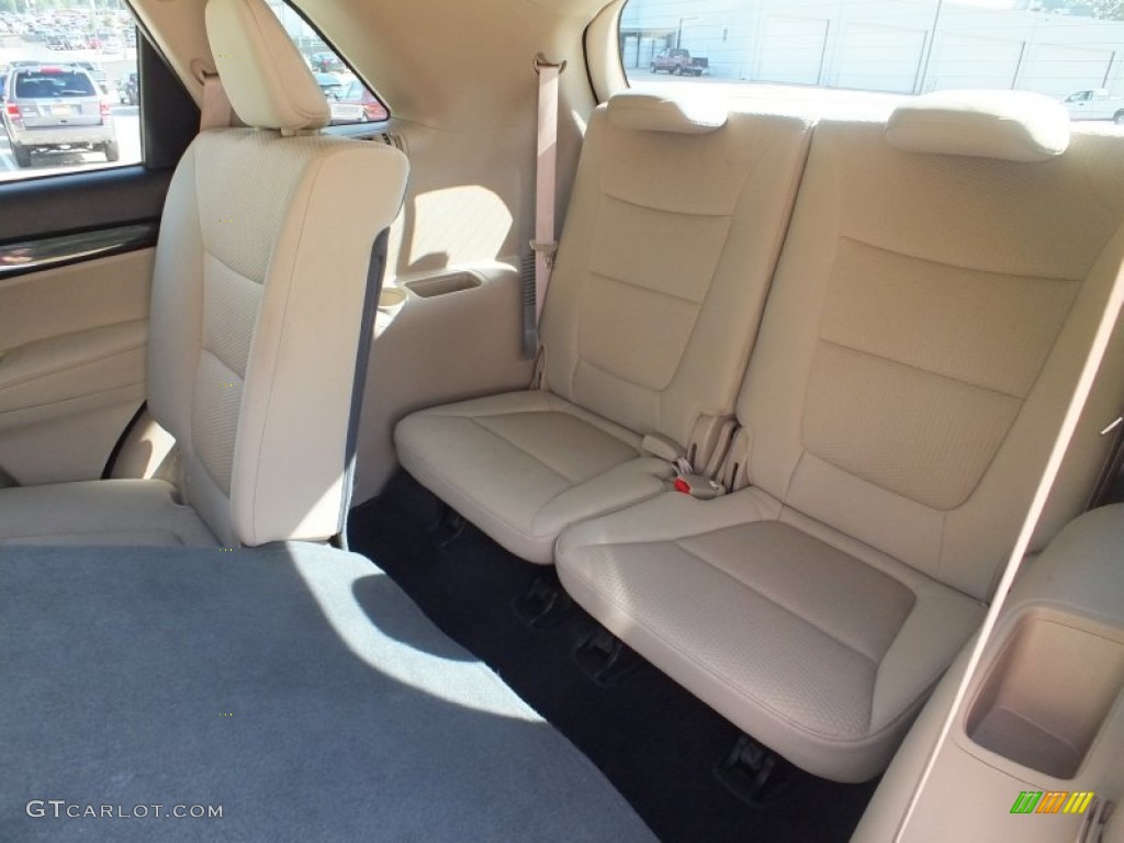 2011 Sorento LX V6 - White Sand Beige / Beige photo #28